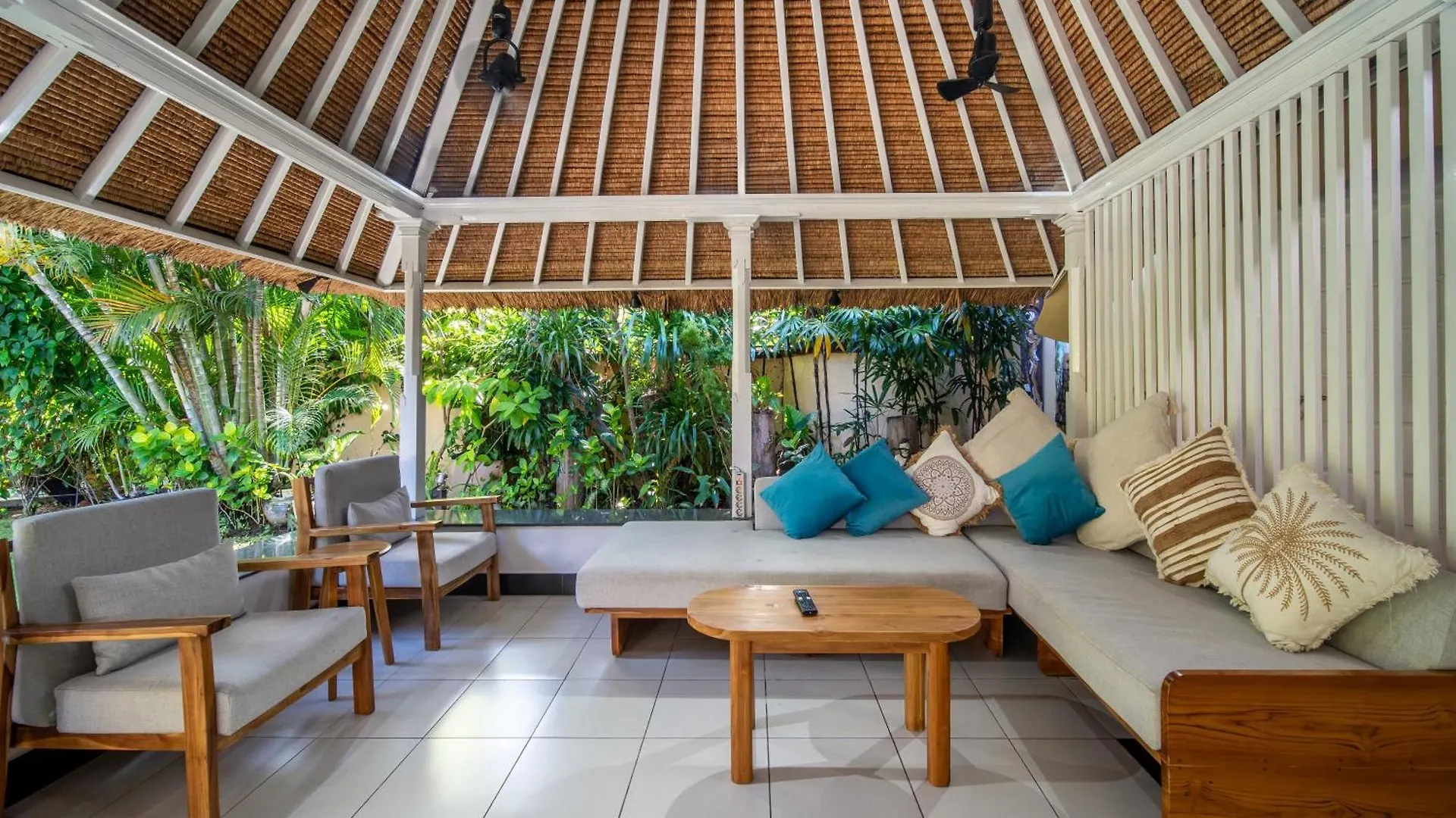 Villa Nyumpene In Legian