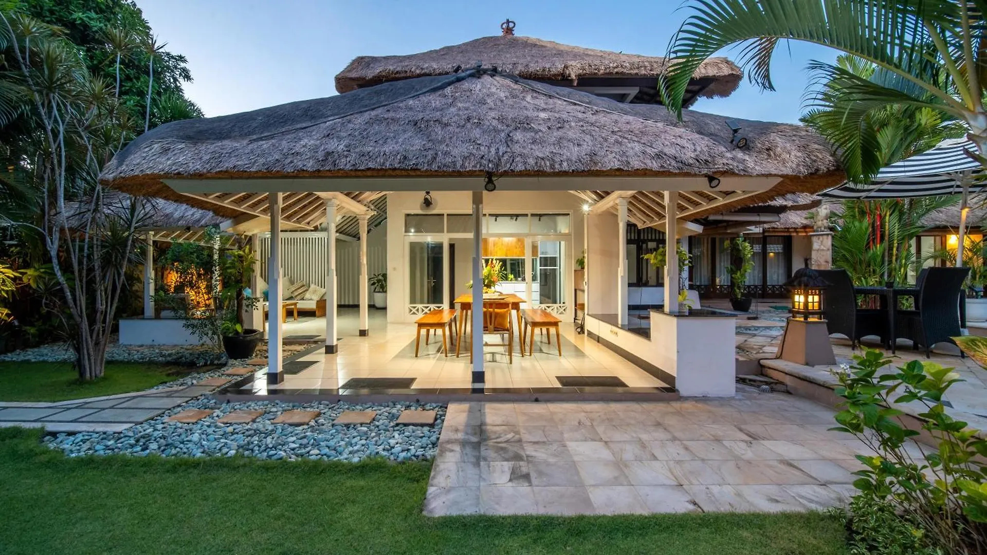 Villa Nyumpene In Legian  Legian (Bali)