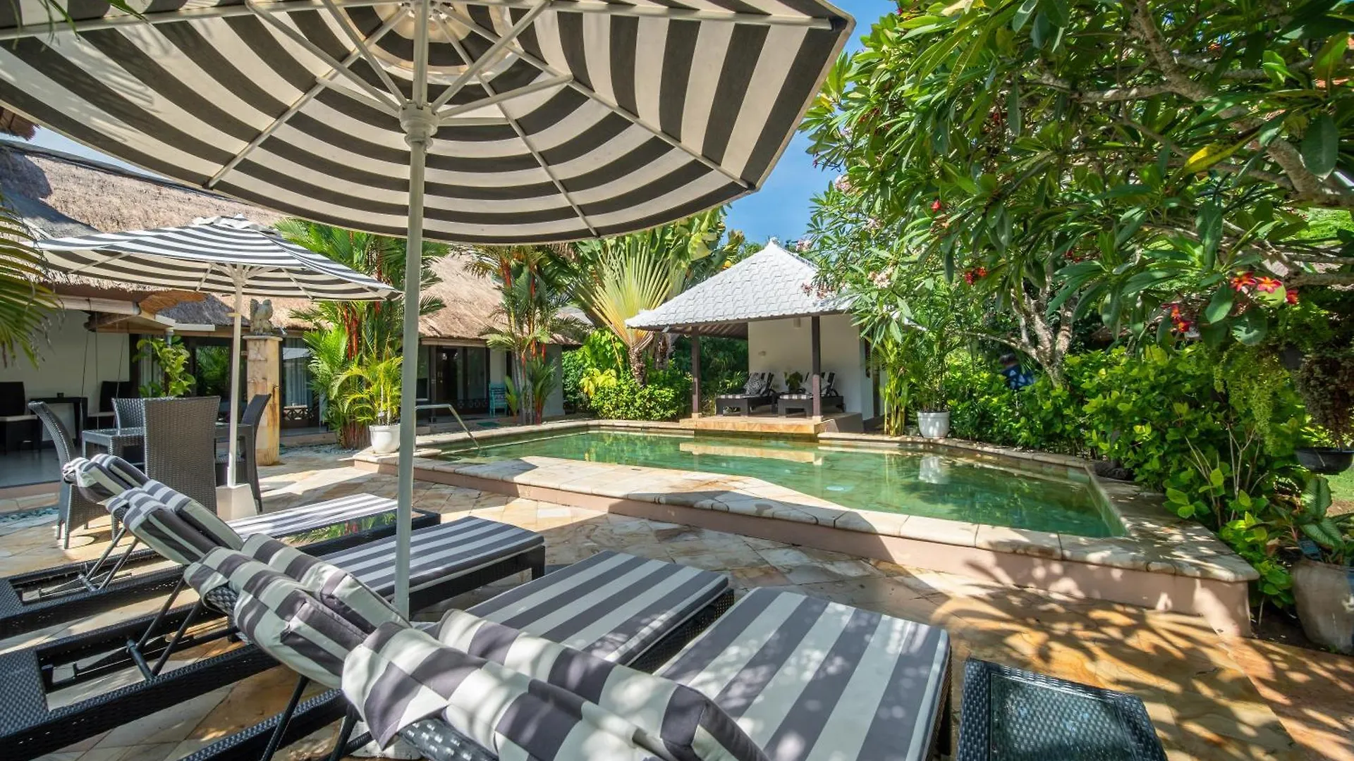 Villa Nyumpene In Legian