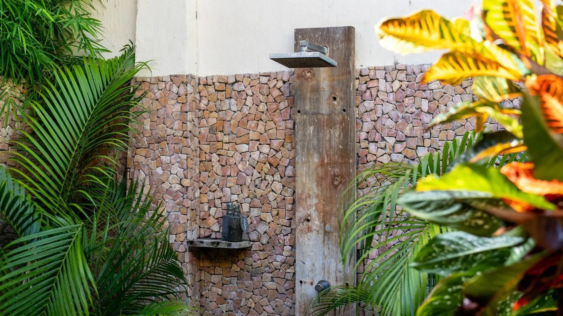 Villa Nyumpene In Legian